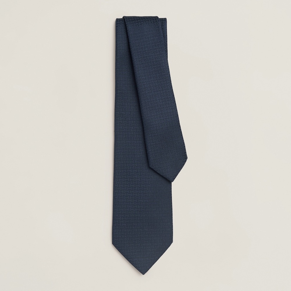 Hermes new tie with box and reciept